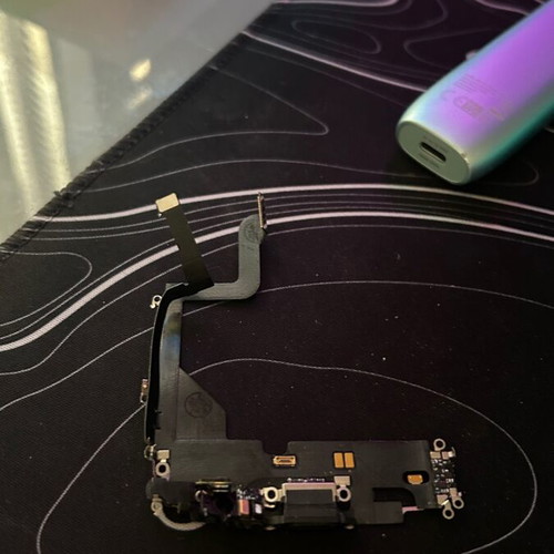 iPhone 13 Pro Lighting Port used with working microphone