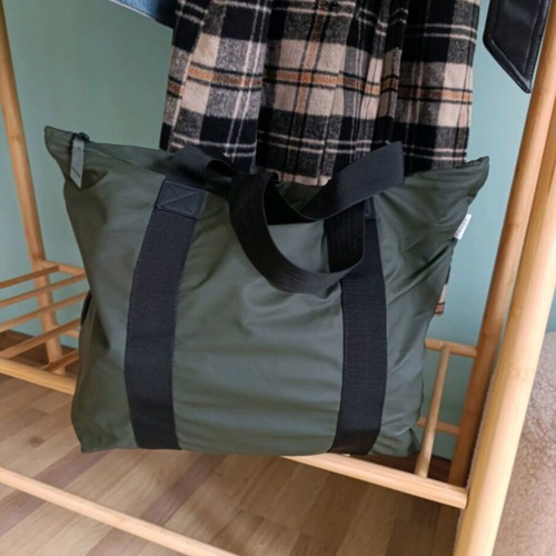 Rains handbag green like new bundle with game