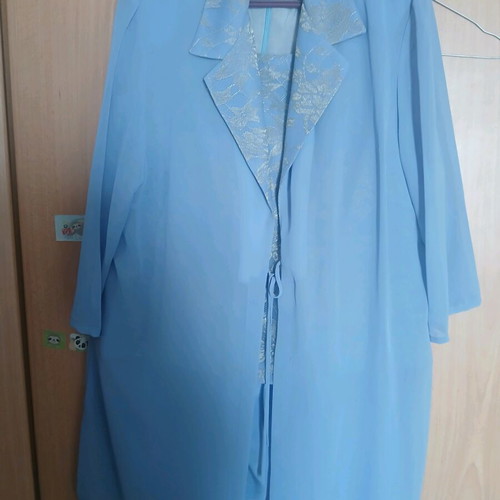 Three-piece evening outfit with viscose and lace, like new, blue large size