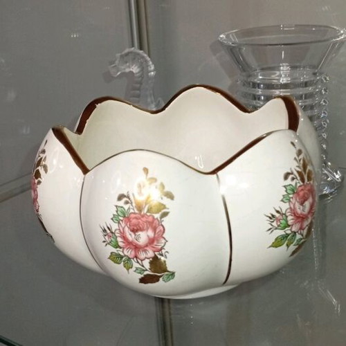 Vintage fondue bowl ceramic with 24k gold like new, lotus design