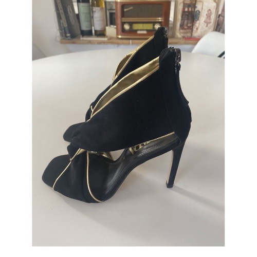 Zara suede sandals used, size 38, black
