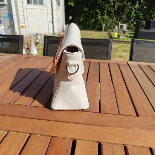 Crossbody bag like new, white and orange, 20x19x10 cm