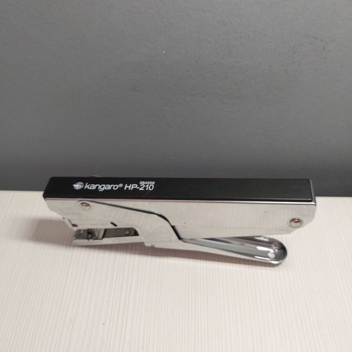 Kangaroo HP 210 metal hand stapler like new