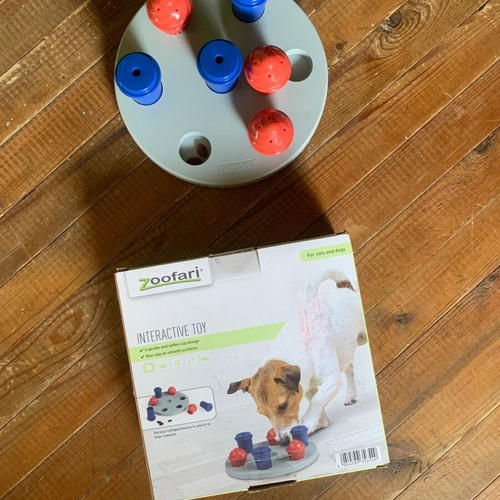 Zoofari interactive pet toy with cupcake and coffee cup compartments