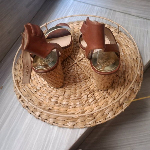 Vince Camuto platforms like new, brown with gold, cork heel 10 cm