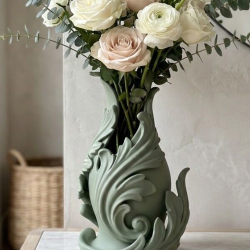 Decorative vase Baroque design with embossed acanthus leaves