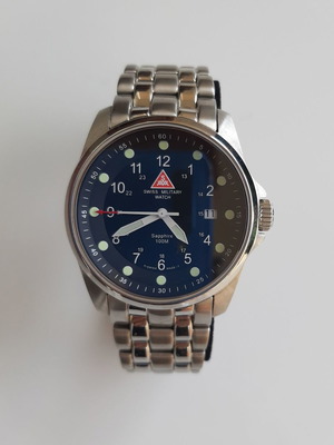 Swiss Military men's wristwatch used, 42mm diameter, water-resistant 100m
