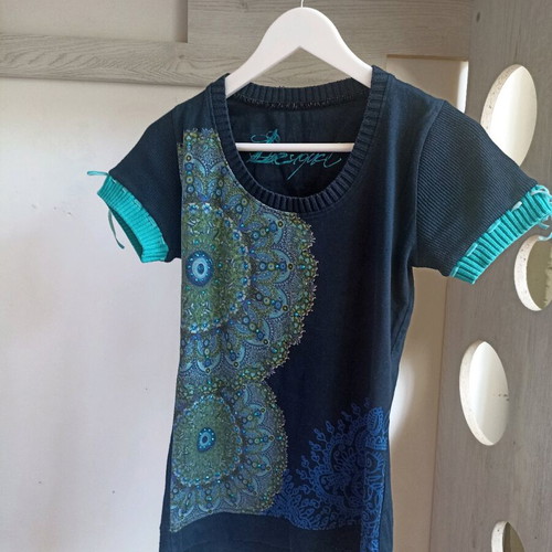 Desigual women's blouse like new, dark blue with print and decorative stones, size S