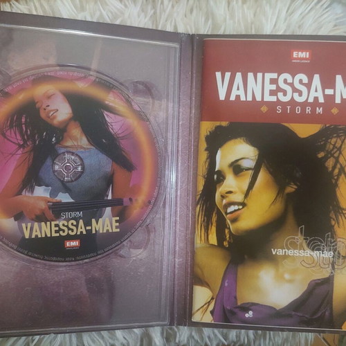 Vanessa Mae tribute CD like new, electronic