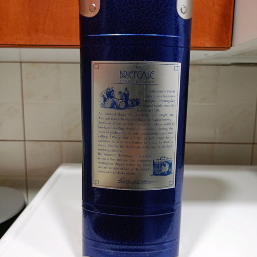 Ballantines whisky box like new, 700 ml