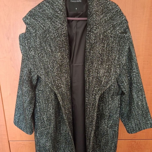Calliope coat size S like new, black and white