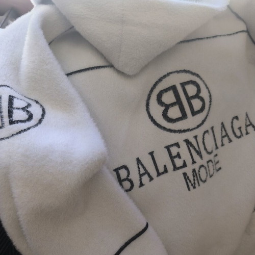 Balenciaga cashmere coat new, white, size M