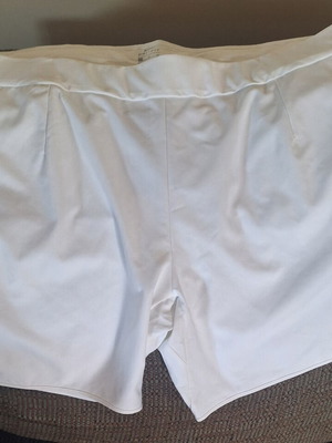 Nike Court Dry Team Tennis Shorts XL new, white with black logo