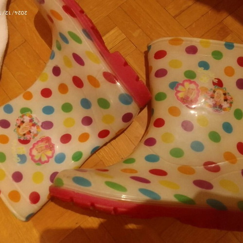 Girls' galotses size 33 like new