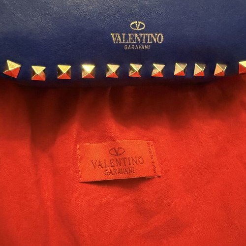 Valentino Garavani Rockstud leather crossbody bag, blue