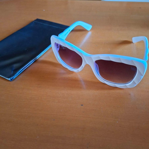 Diesel Sunglasses like new, white