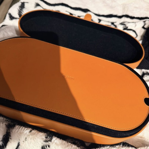 Dyson Airwrap Complete full set like new with case