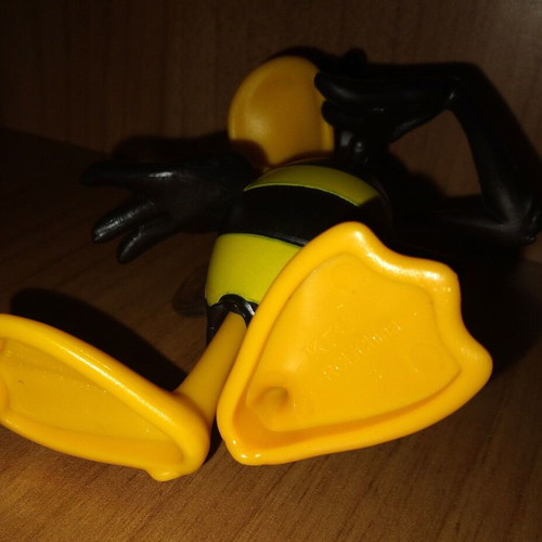 KFC Looney Tunes Daffy Duck figure 2021 like new with movement mechanism