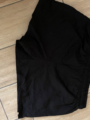Shorts new, one size, black