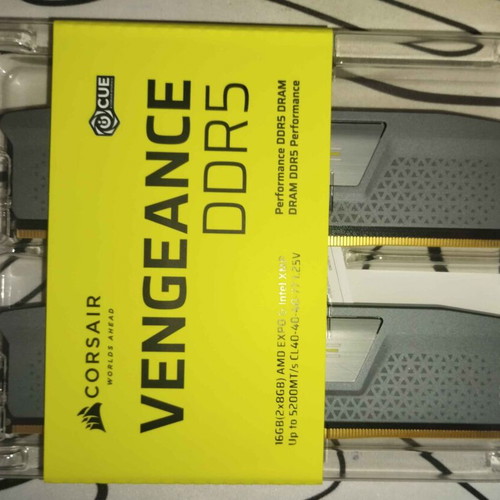 Corsair Vengeance DDR5 16GB 5200MHz CL40 RAM new with lifetime warranty