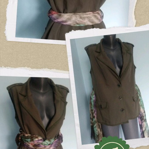 Women's vest like new with decorative cords and Thumbelina details