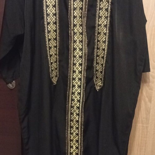 Indian dress type kalebia black with gold embroidery used