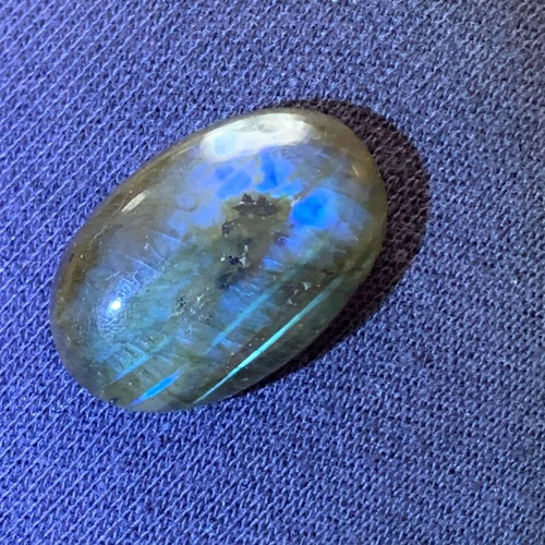 Labradorite stone 30.1 cts new, dimensions 24x15x9 mm