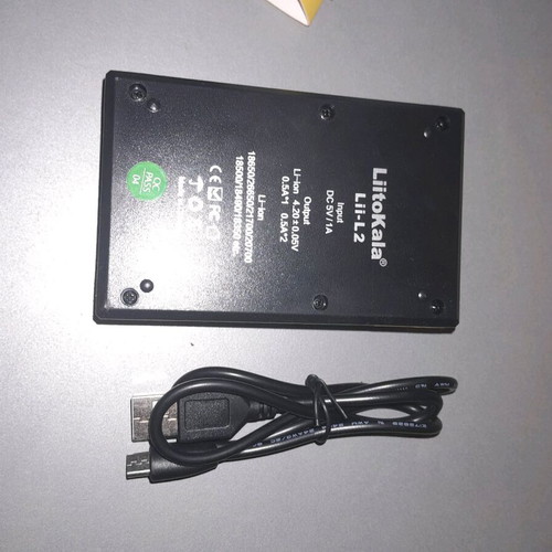 Battery charger like new for rechargeable batteries