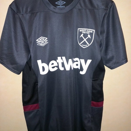 West Ham Umbro jersey small size like new