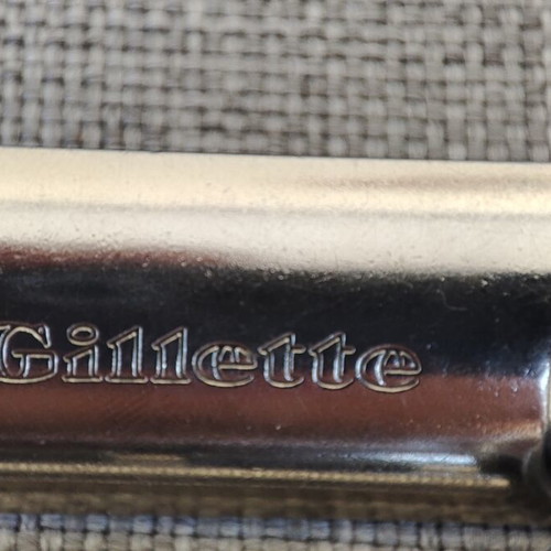 Gillette Tech vintage safety razor made in England with 5 blade packs gift