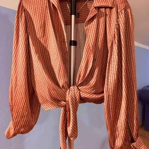 BSB satin shirt like new, size L, pink