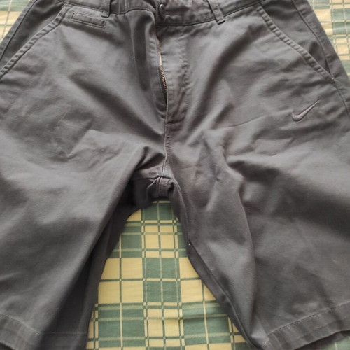 Nike men's shorts size Large like new, gray