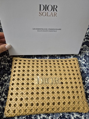 Dior pouch καινούριο, μπεζ