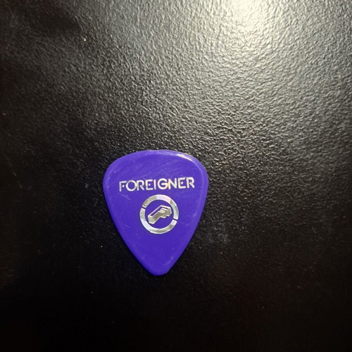Foreigner guitar pick like new from OAKA 27/06/2026 concert