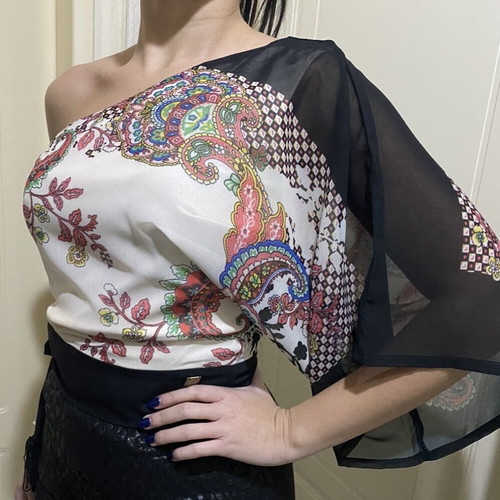 BSB one-shoulder blouse new, multicolor with print and fringes