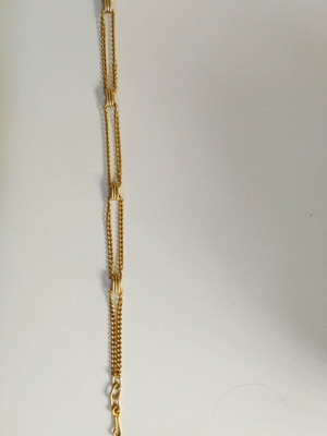 Belt in gold color like new, adjustable