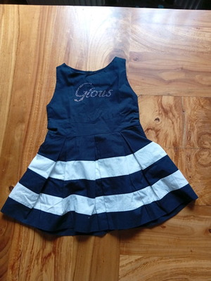 Sleeveless dress like new for 2 years with back opening
