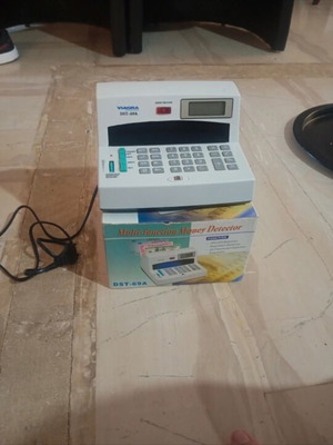Counterfeit Money Detector new, functional