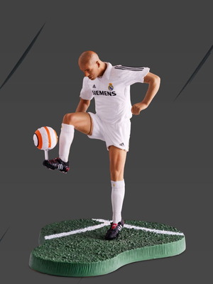 Collectible Zidane 5 figure (Real Madrid) used