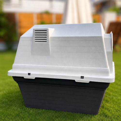 Dog house for medium and large dogs
