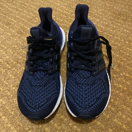 Adidas Ultra Boost 39 athletic shoes slightly used
