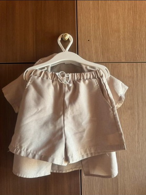 Shein set 2-3 years new without tags