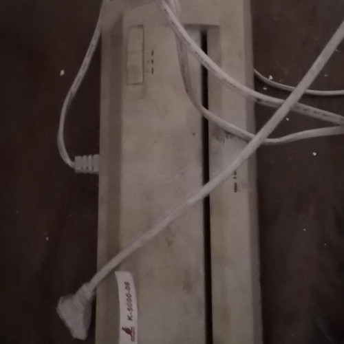 Document shredder like new, needs cleaning