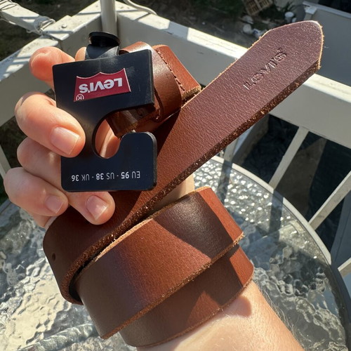 Levi's leather belt, brown, size 95