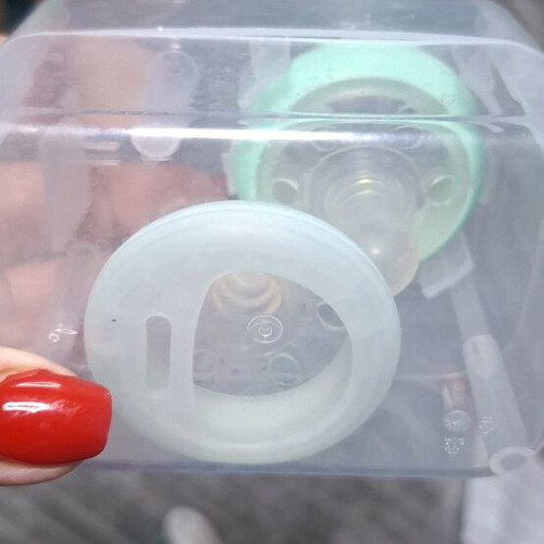 Nuk 0-6 and Tommee Tippee pacifiers like new