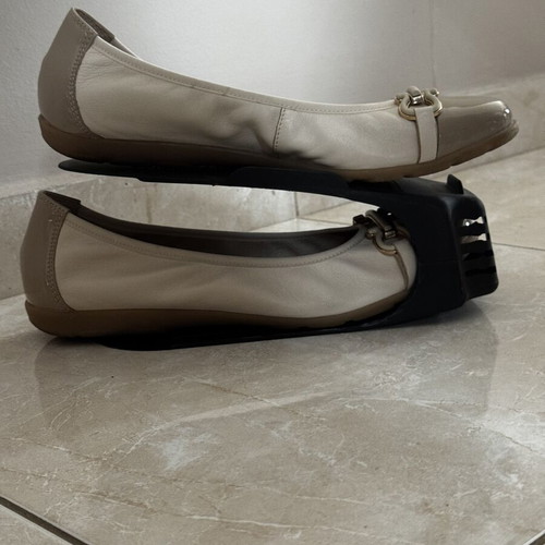 Shoe holders used, set of 8 for closet space saving