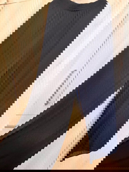 Brand new ZARA Μαύρο Παντελόνι Σατινέ με Λάστιχο στη μέση