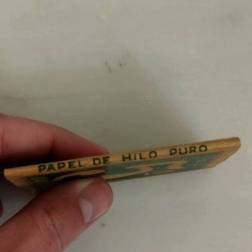 Rolling papers unused, 8x5, excellent condition