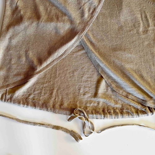 Stefanel blouse with open back, like new, size M beige