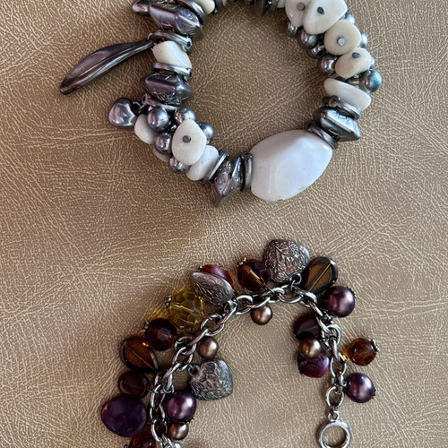 Women's bracelets used, silver white and silver brown chain set
